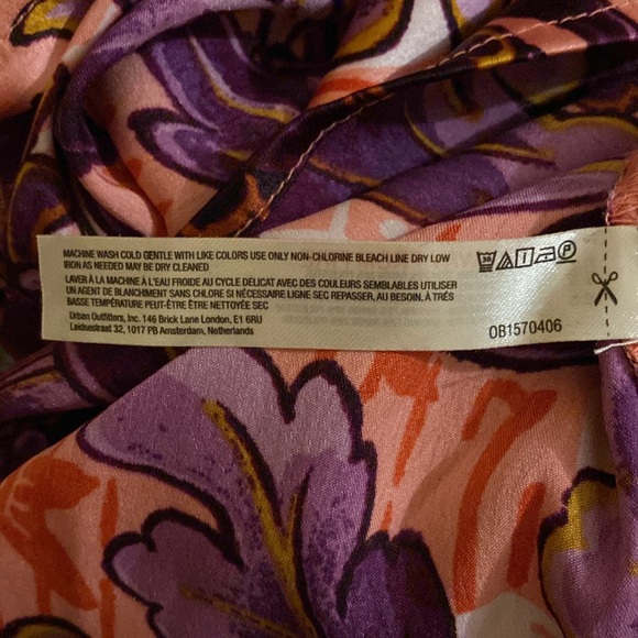 Anthropologie luxurious pajamas - Picture 7 of 7